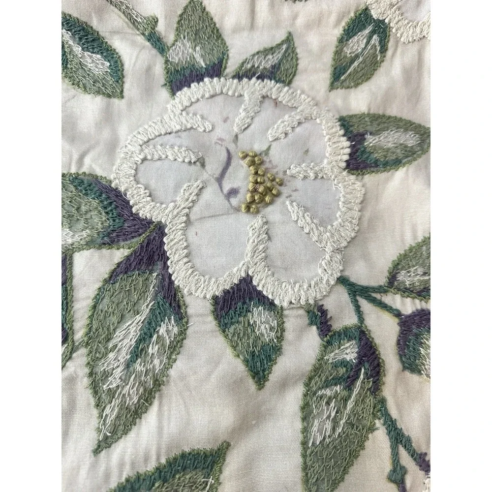 New Pottery Barn Vintage Islands Magnolia Embroidered Pillow Cases Set Of 2